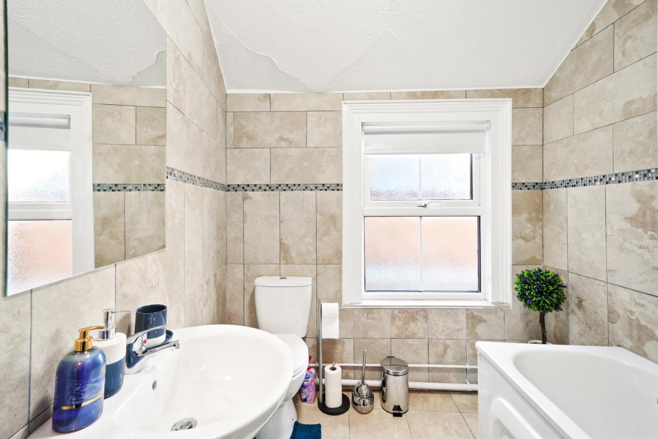 Central Luxury House With Fast Wifi Oxford Bagian luar foto
